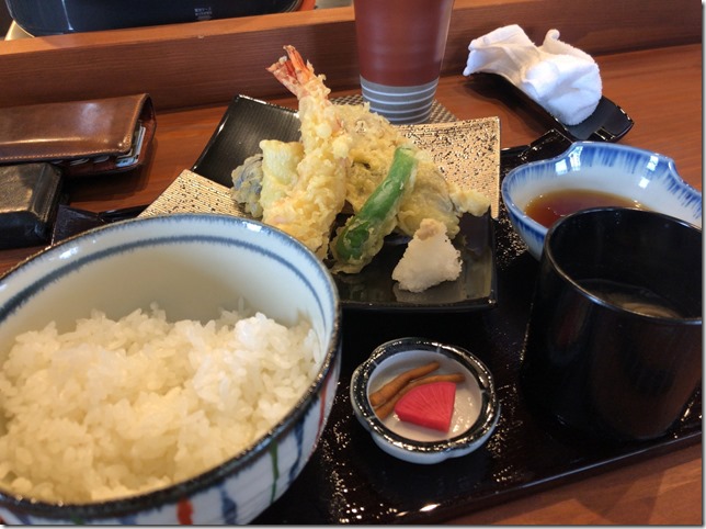 お昼　ランチ　はやかわ家