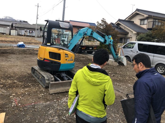 オープンシステム基礎工事着手前打合せの様子写真