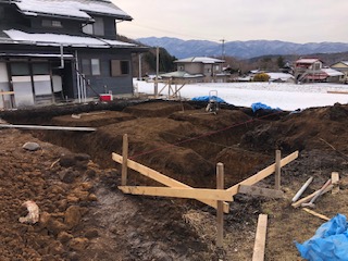 茅野市で住宅の基礎工事